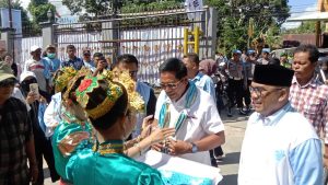 Pesan Kebersamaan Jadi Penutup Kampanye ASR-Hugua di Tiworo, Muna Barat